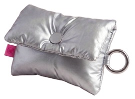 Womanizer Snap Pouch Silver - Image 2